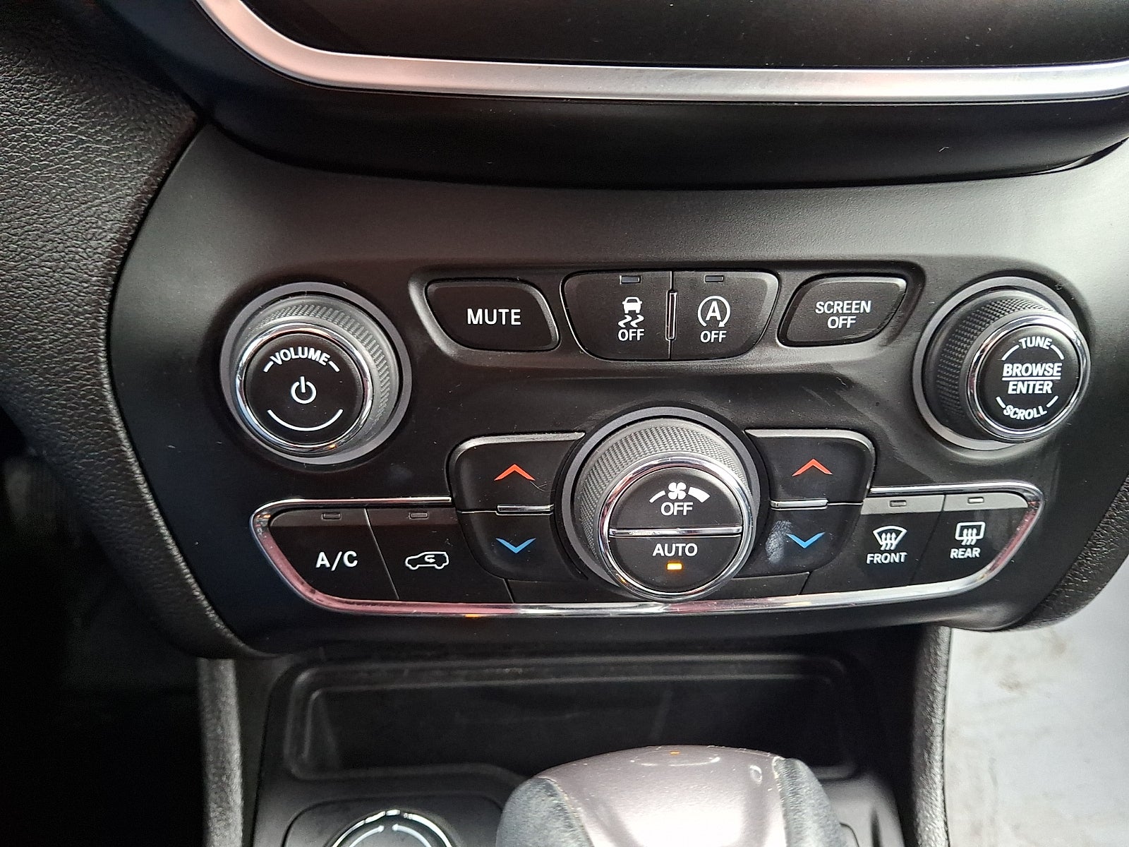 2021 Jeep Cherokee Latitude Lux 4X4