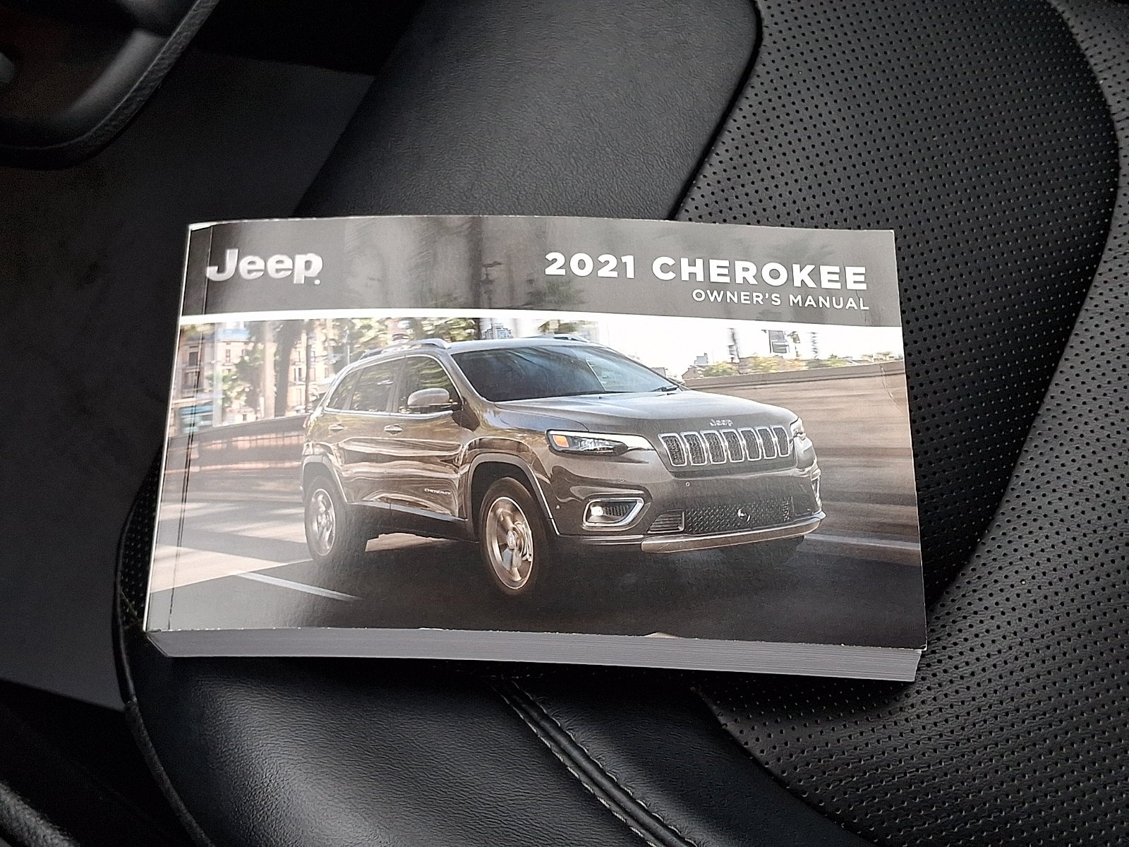 2021 Jeep Cherokee Latitude Lux 4X4