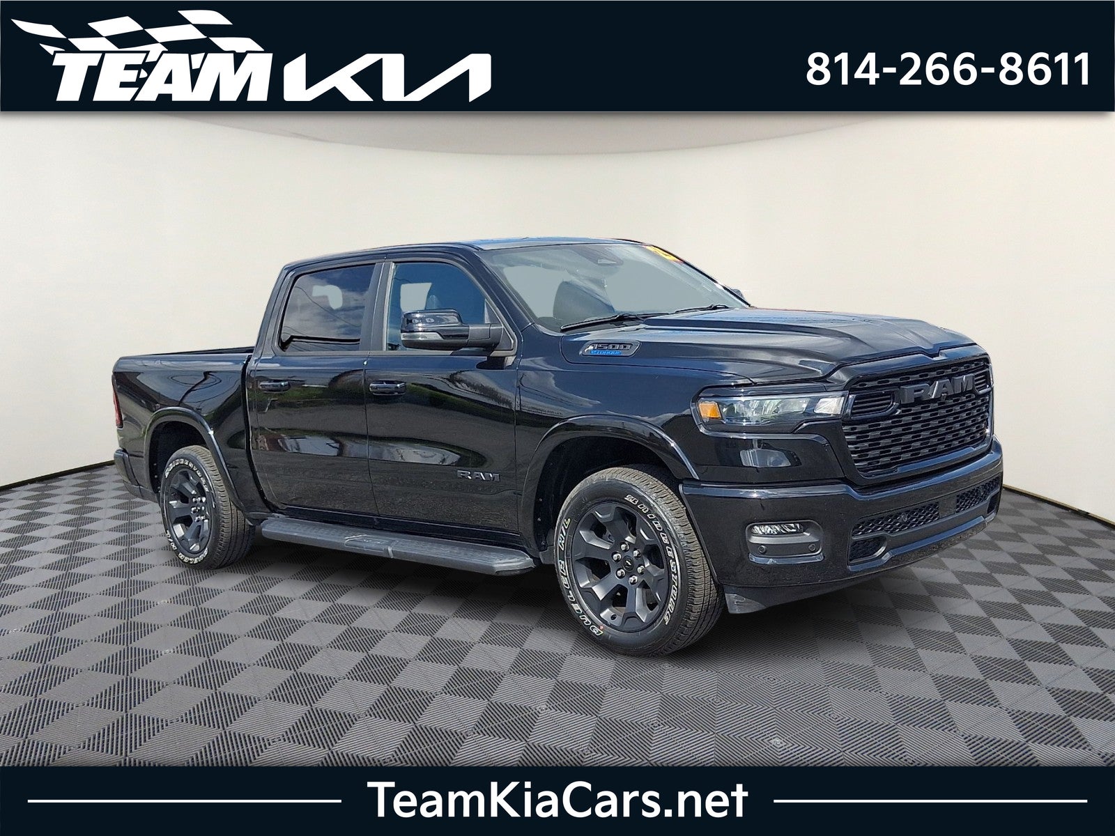 2025 RAM 1500 Big Horn Crew Cab 4x4 5'7" Box