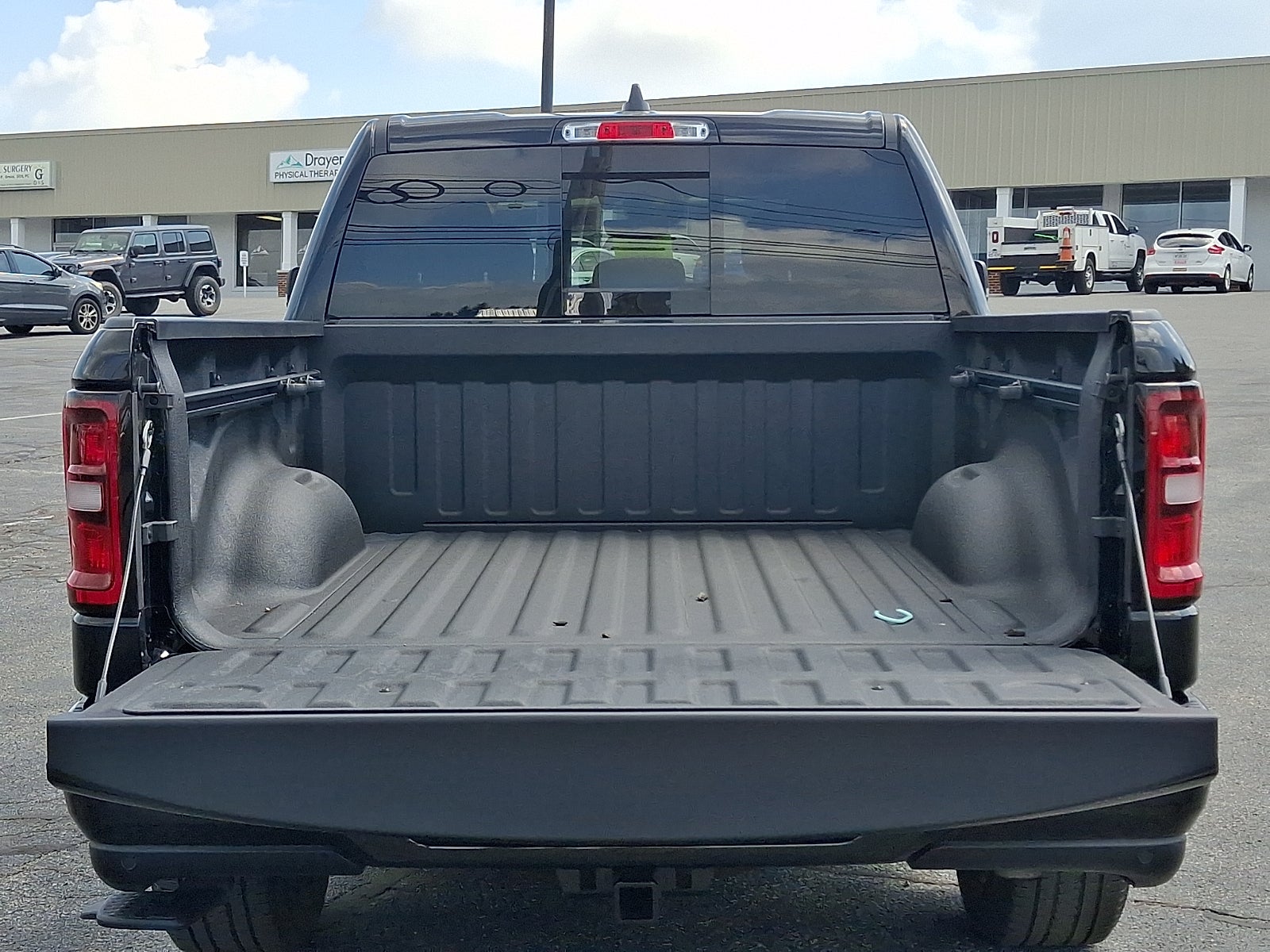 2025 RAM 1500 Big Horn Crew Cab 4x4 5'7" Box