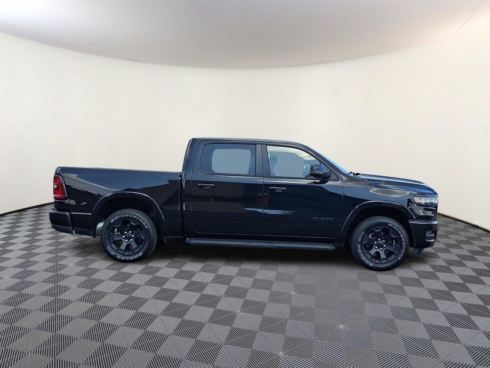 2025 RAM 1500 Big Horn Crew Cab 4x4 5'7" Box
