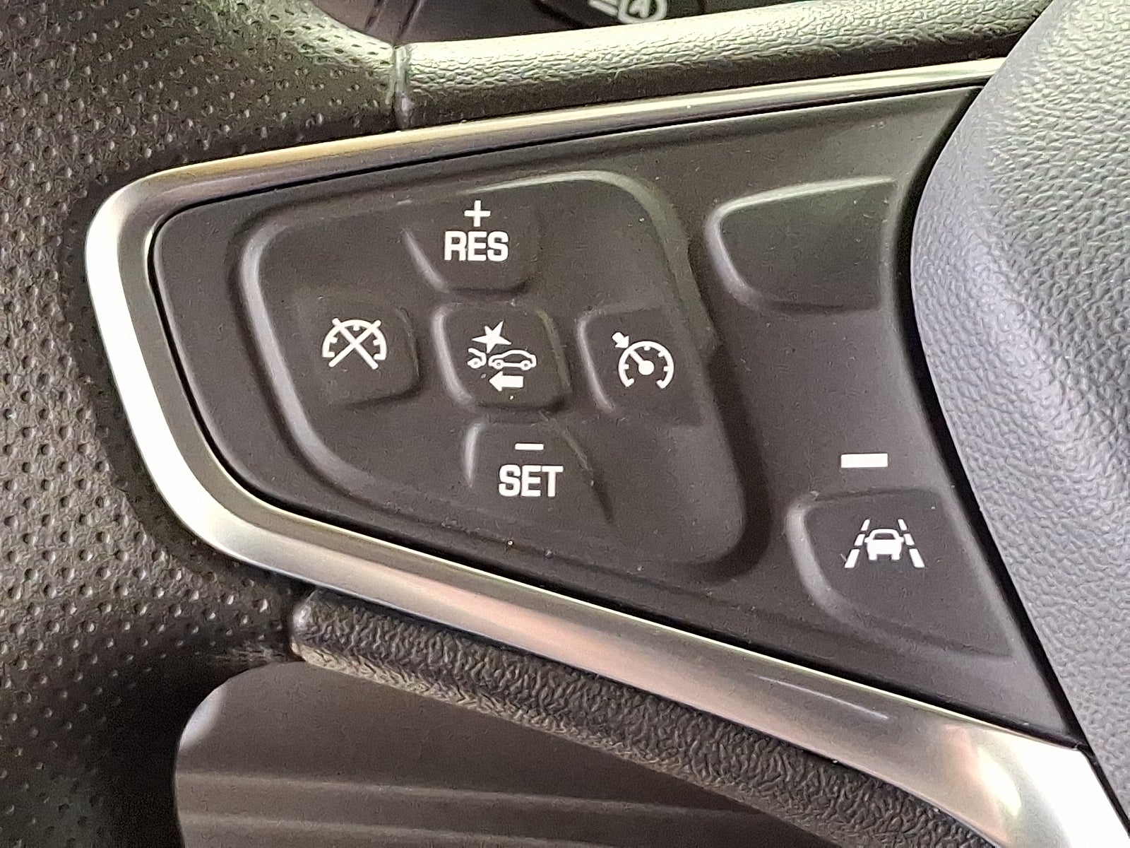 2025 Chevrolet Malibu FWD LS