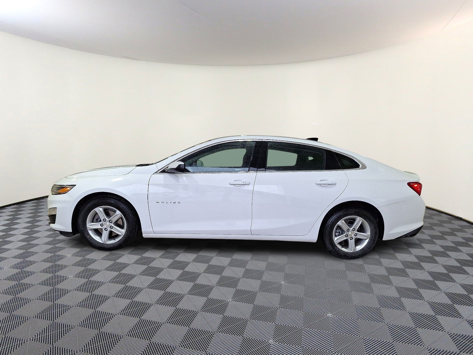 2025 Chevrolet Malibu FWD LS