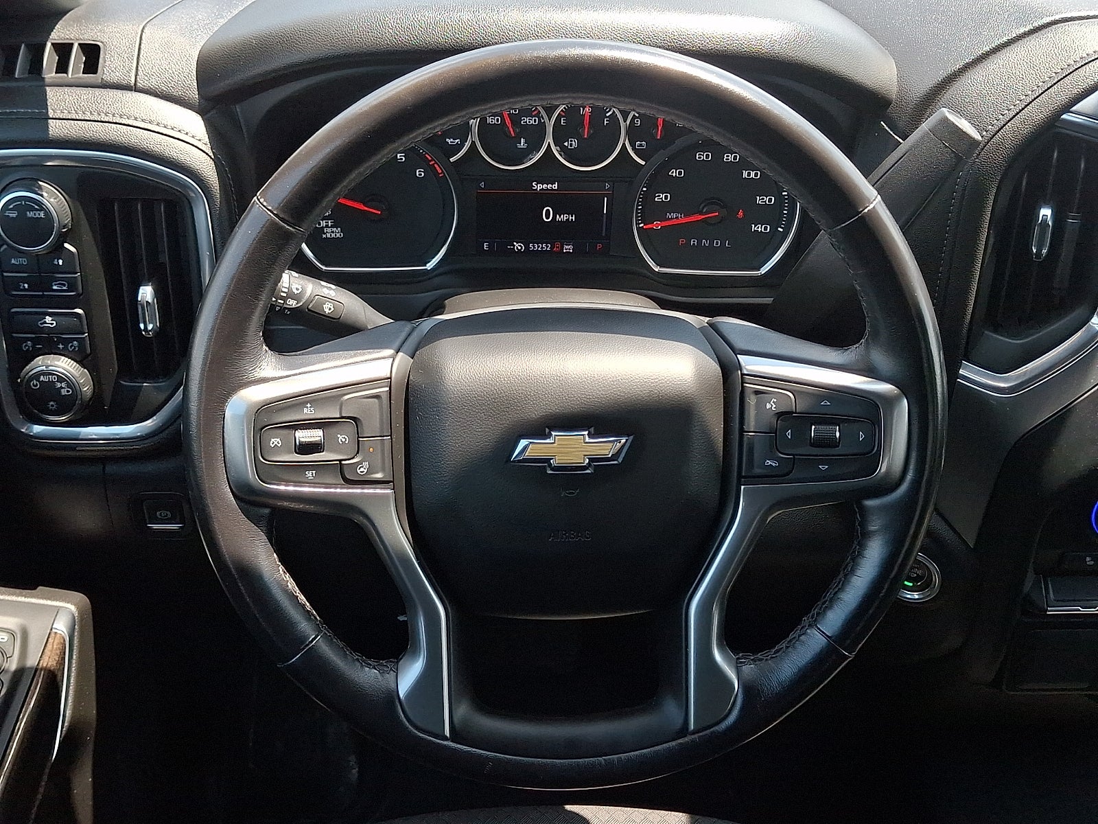 2022 Chevrolet Silverado 1500 LTD 4WD Crew Cab Short Bed LT with 2FL