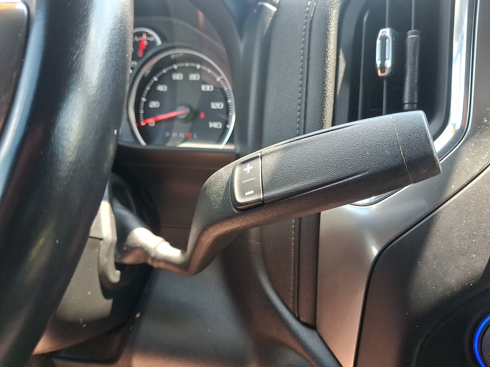2022 Chevrolet Silverado 1500 LTD 4WD Crew Cab Short Bed LT with 2FL