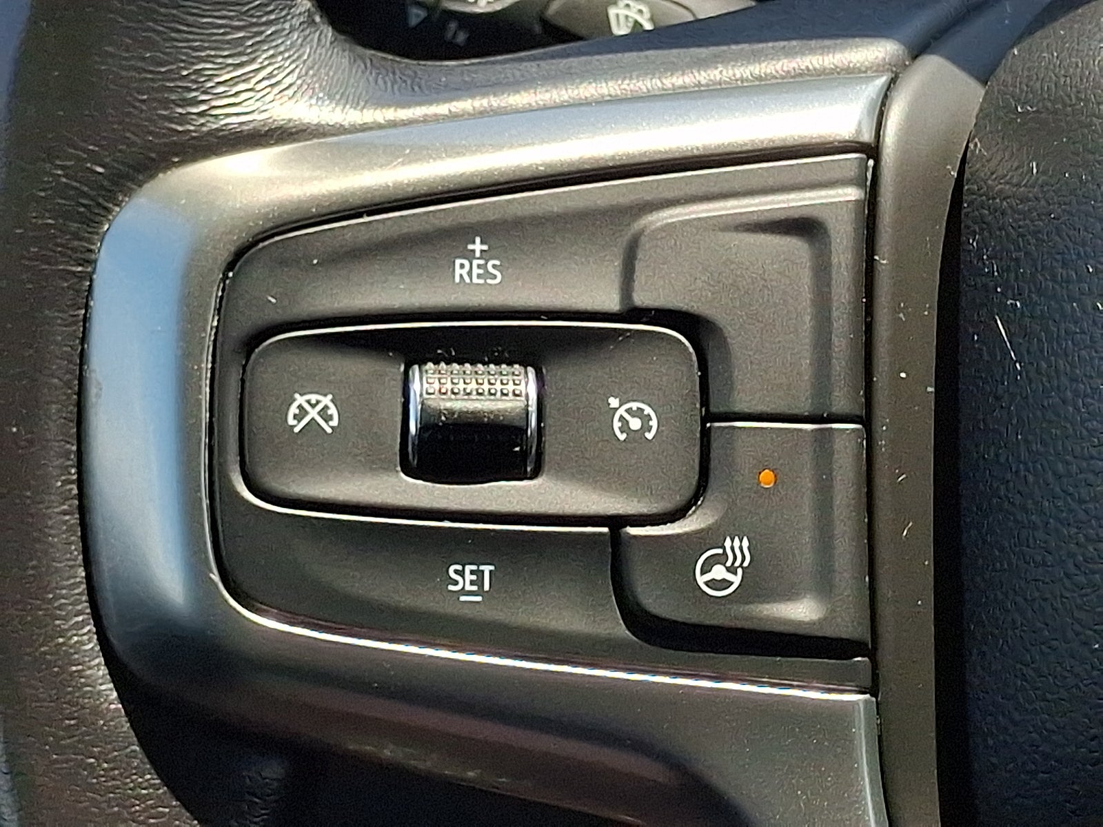 2022 Chevrolet Silverado 1500 LTD 4WD Crew Cab Short Bed LT with 2FL