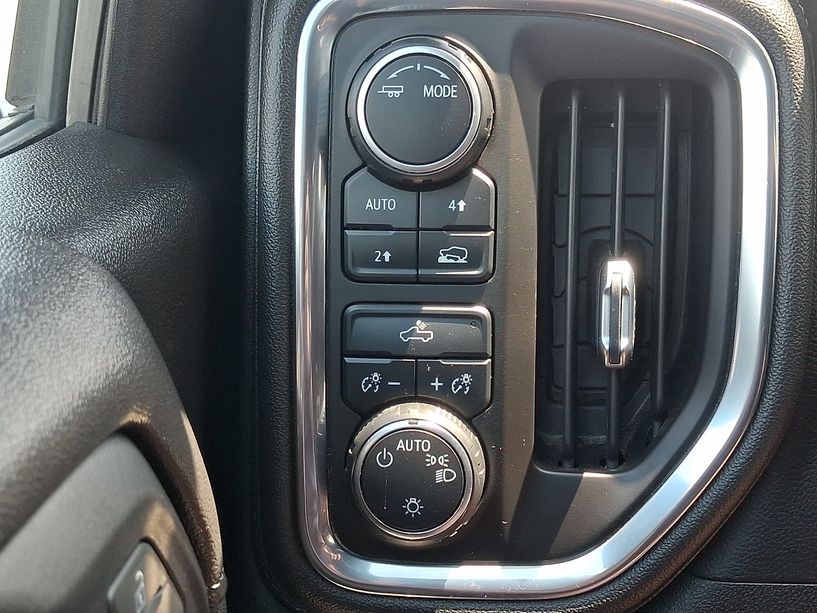 2022 Chevrolet Silverado 1500 LTD 4WD Crew Cab Short Bed LT with 2FL