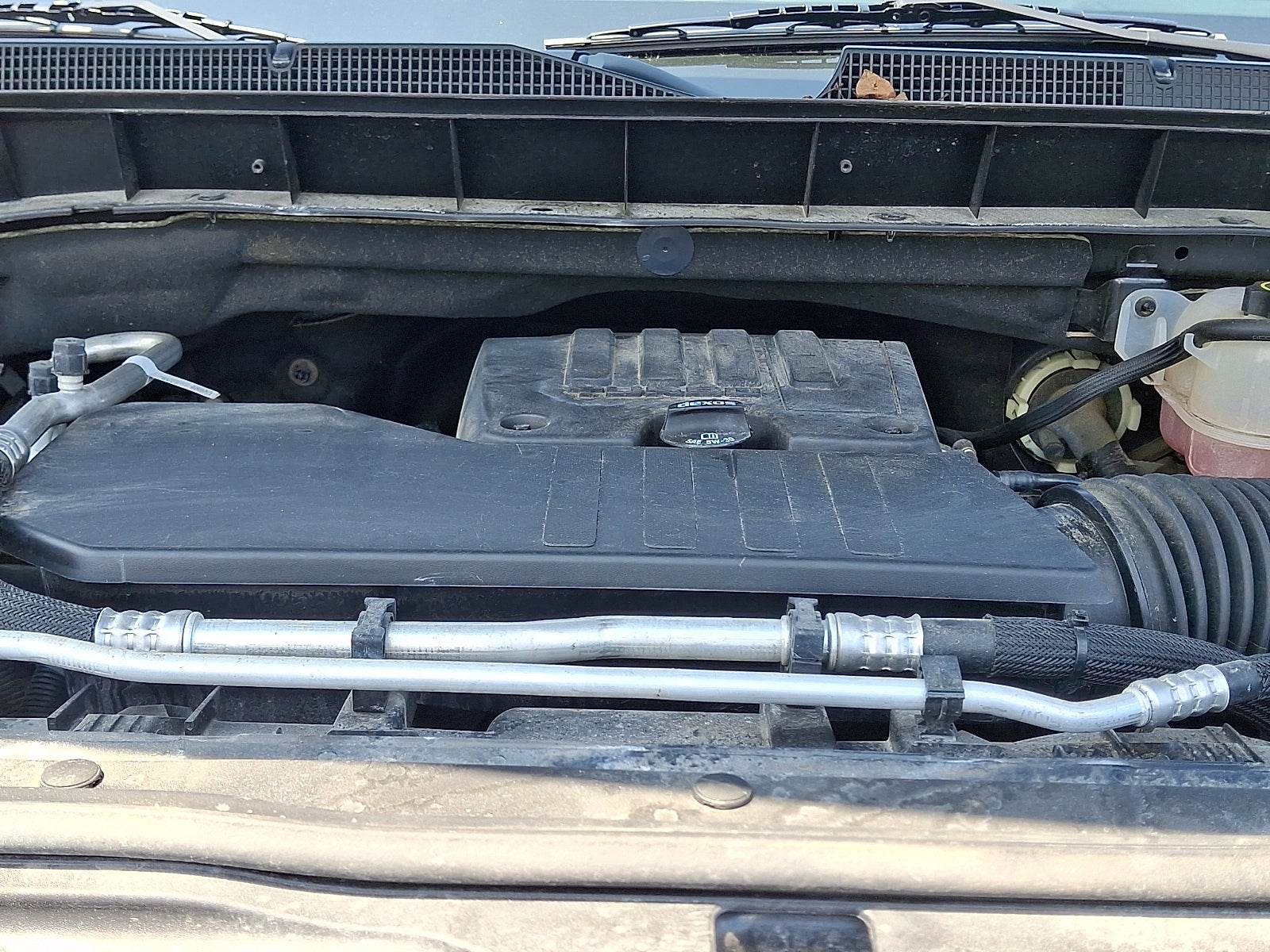 2022 Chevrolet Silverado 1500 LTD 4WD Crew Cab Short Bed LT with 2FL