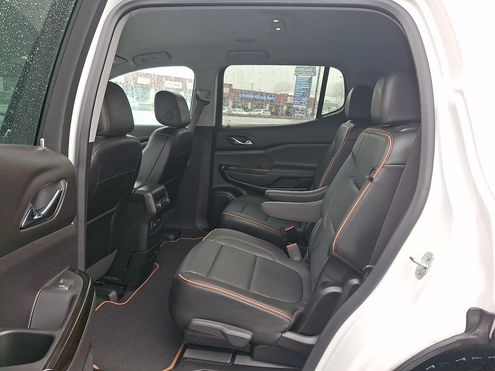 2023 GMC Acadia AWD AT4