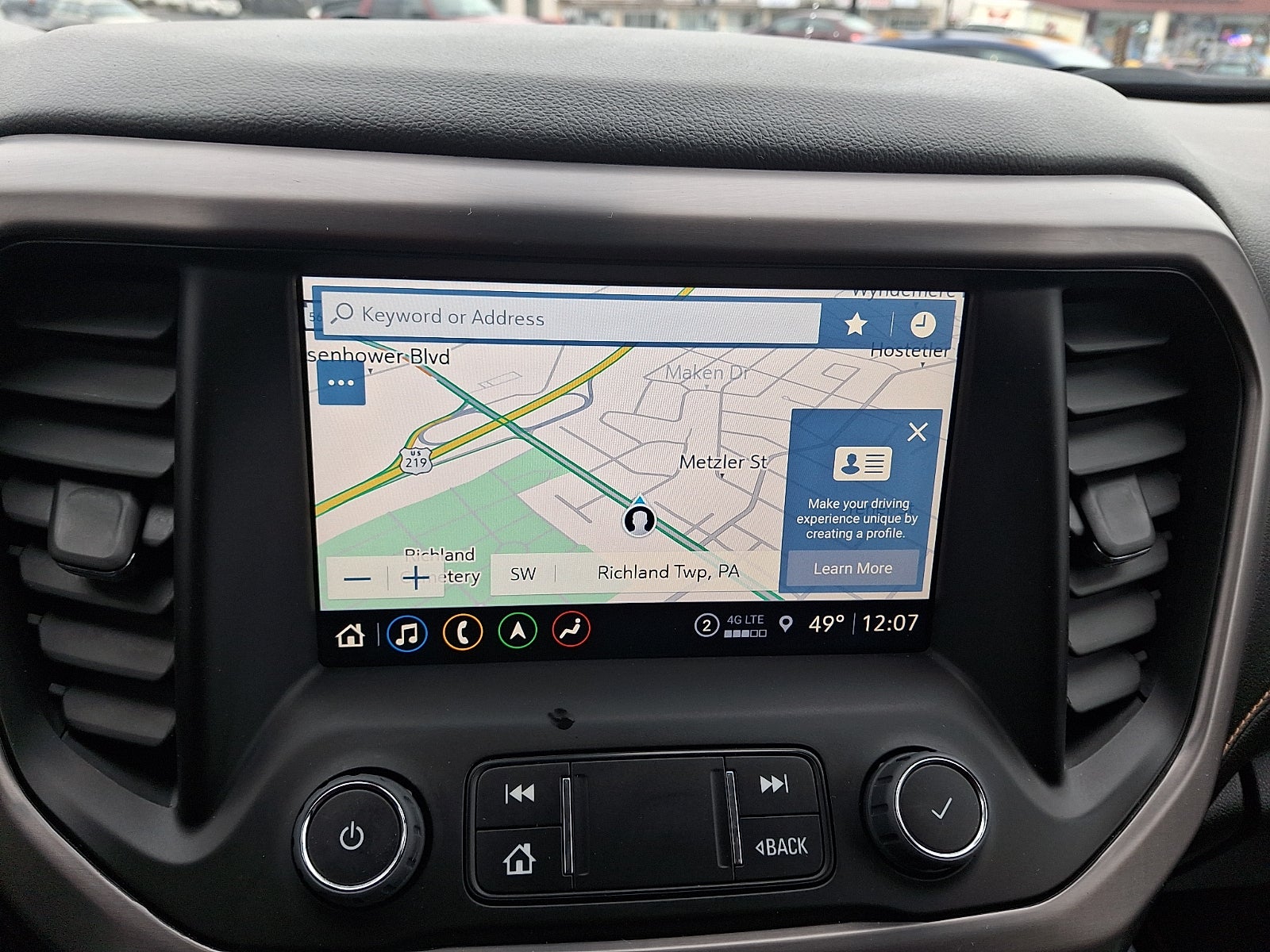 2023 GMC Acadia AWD AT4