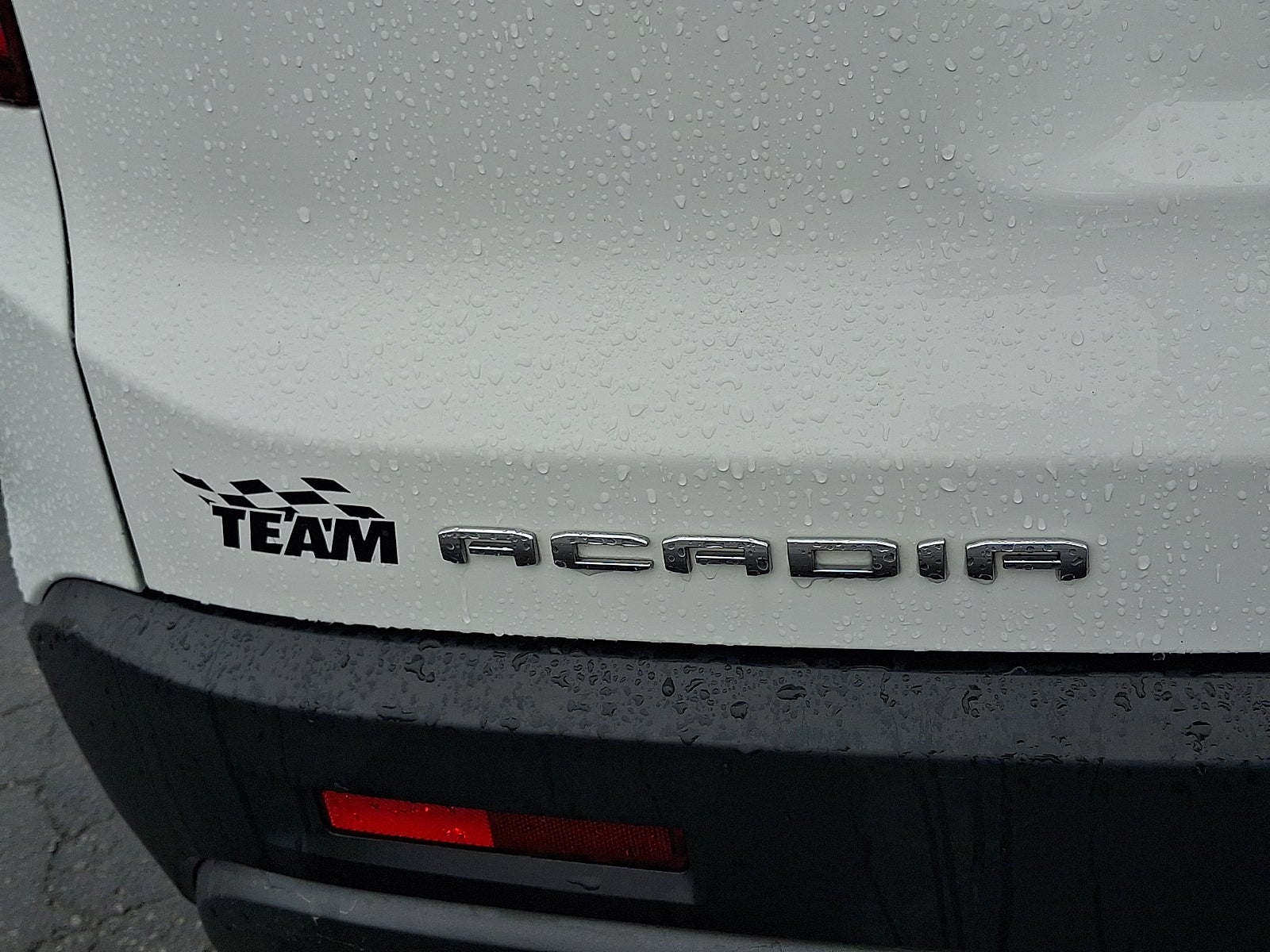 2023 GMC Acadia AWD AT4