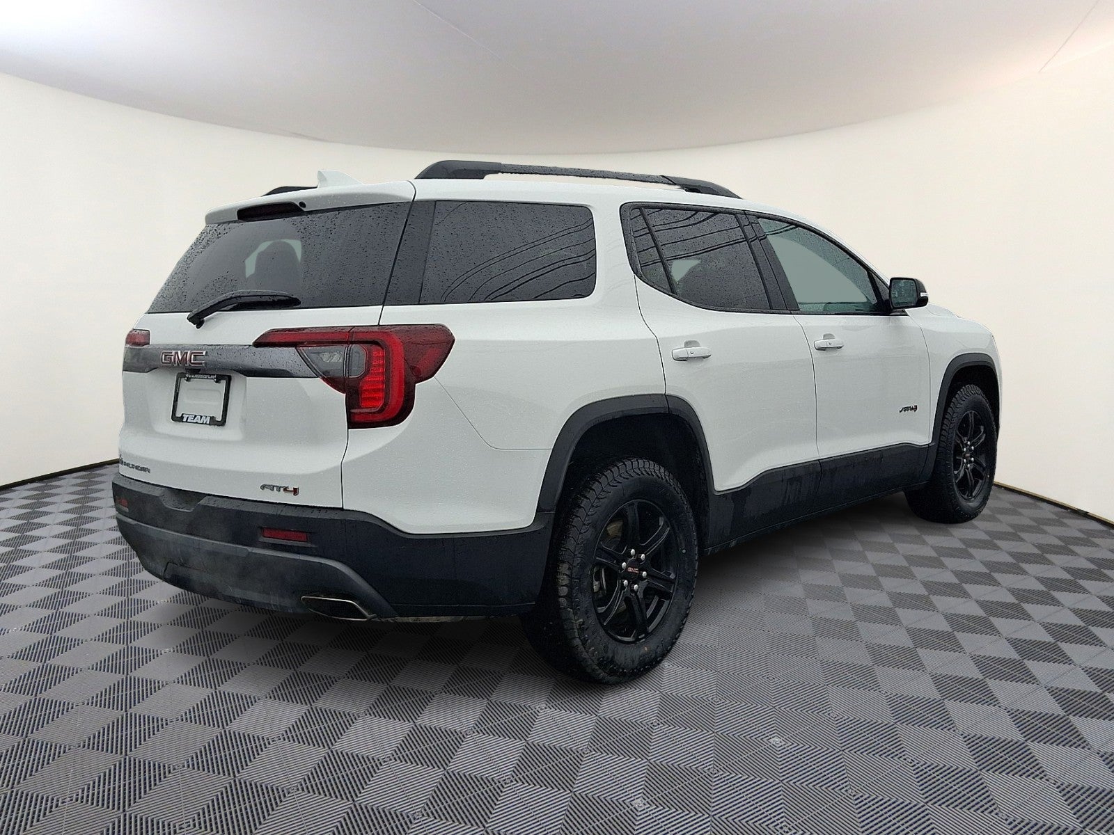 2023 GMC Acadia AWD AT4