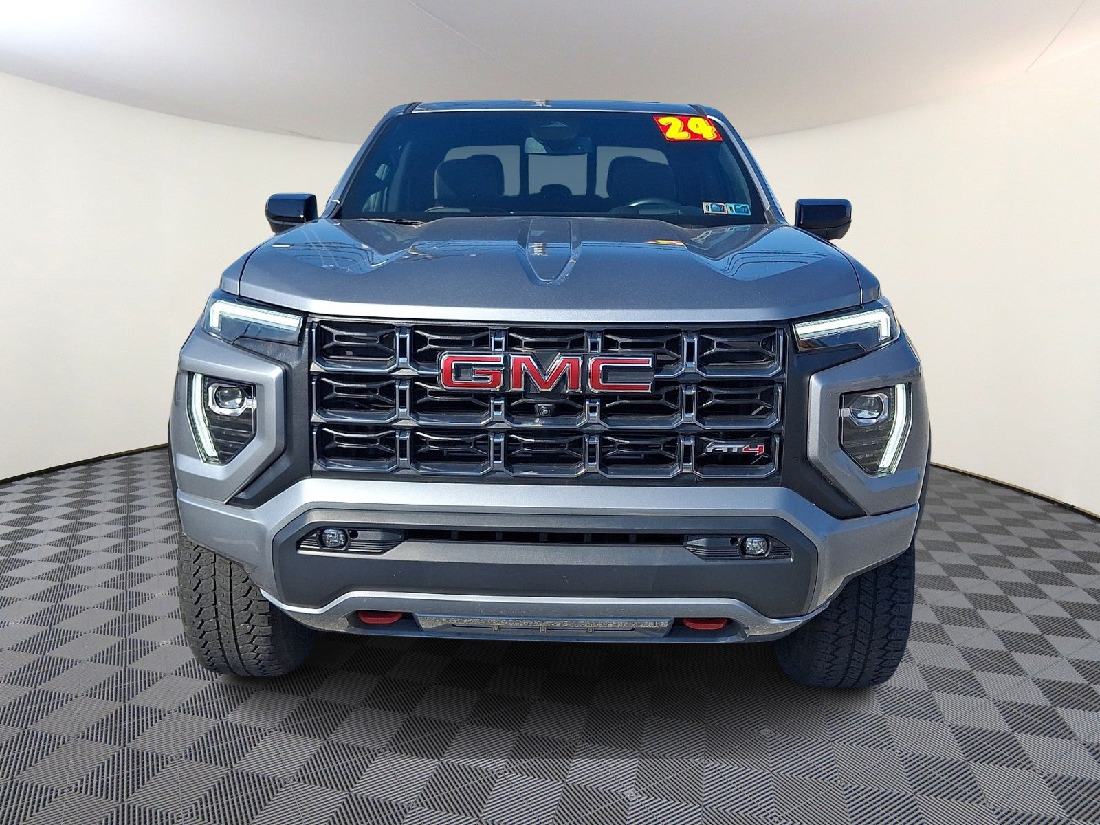 2024 GMC Canyon 4WD AT4