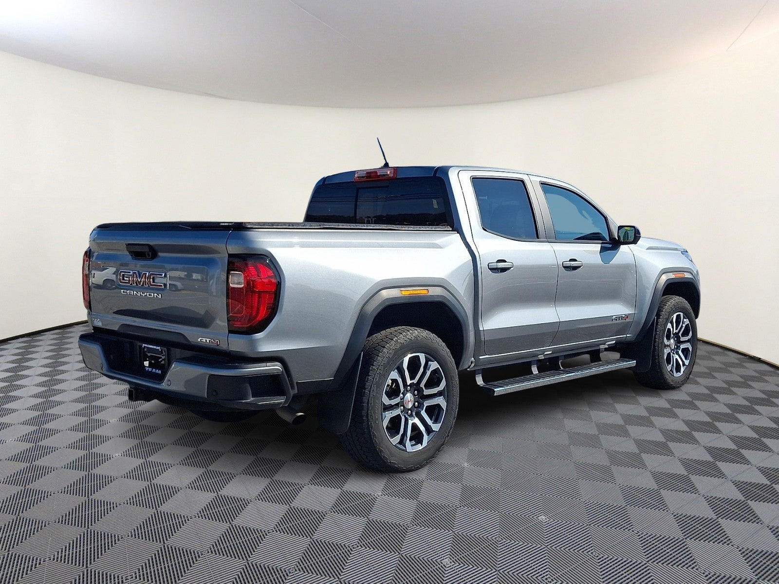 2024 GMC Canyon 4WD AT4