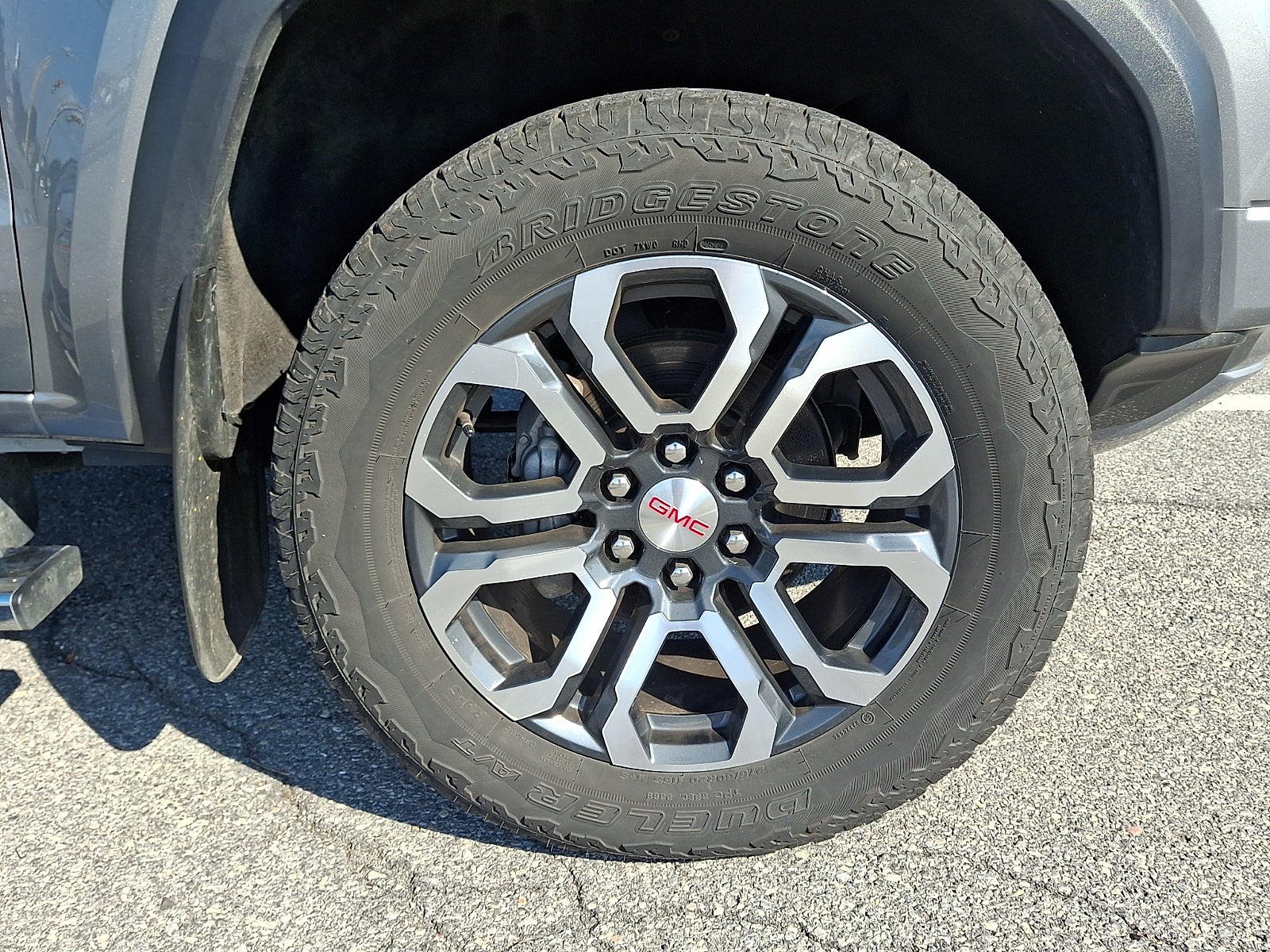 2024 GMC Canyon 4WD AT4