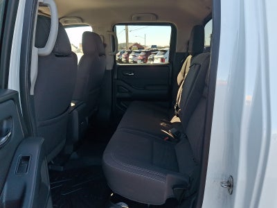 2022 Nissan Frontier Crew Cab SV 4x4