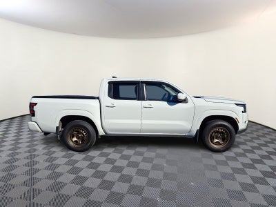 2022 Nissan Frontier Crew Cab SV 4x4