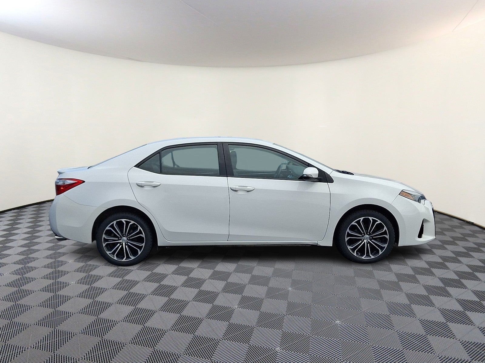 2014 Toyota Corolla S Plus