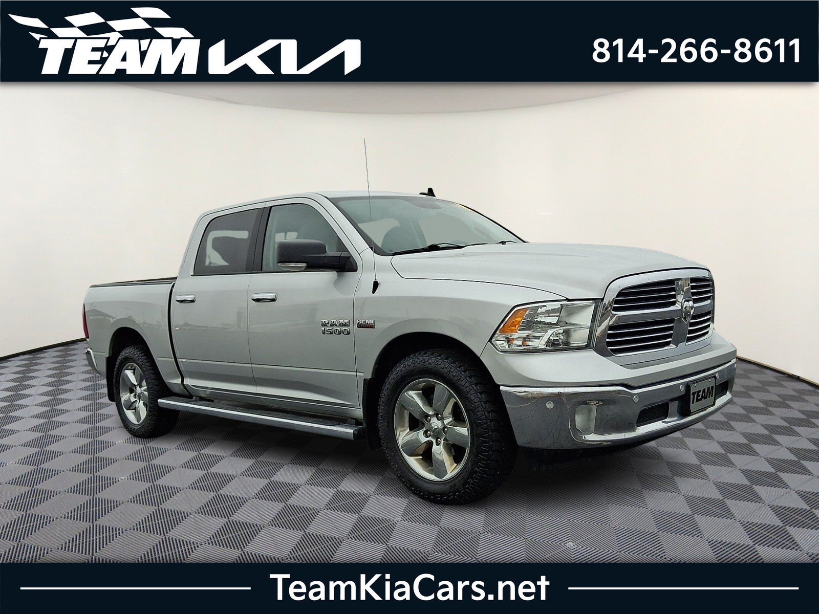 2018 RAM 1500 Big Horn Crew Cab 4x4 5'7" Box