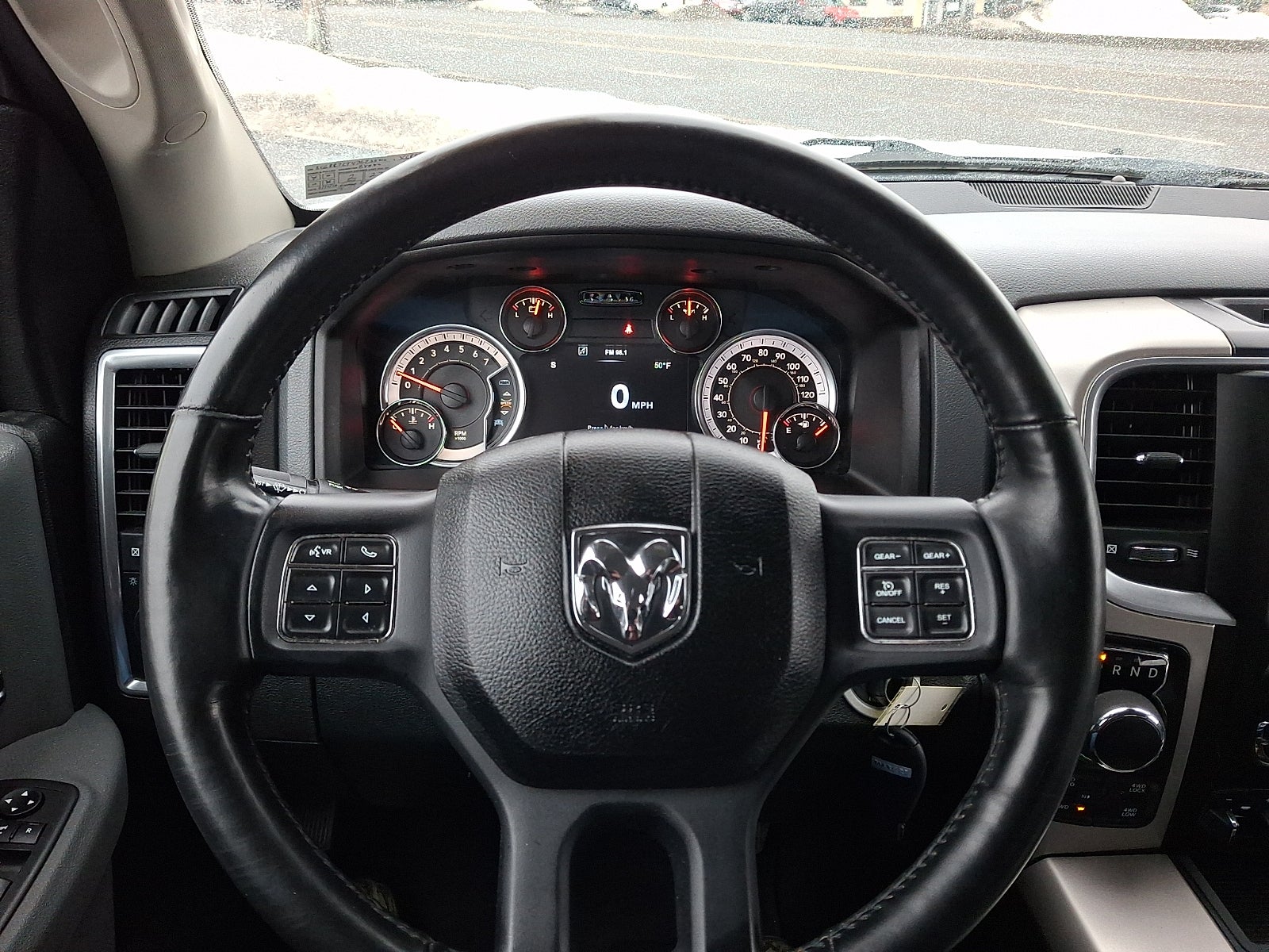 2018 RAM 1500 Big Horn Crew Cab 4x4 5'7" Box