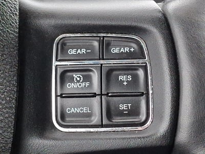 2018 RAM 1500 Big Horn Crew Cab 4x4 5'7" Box