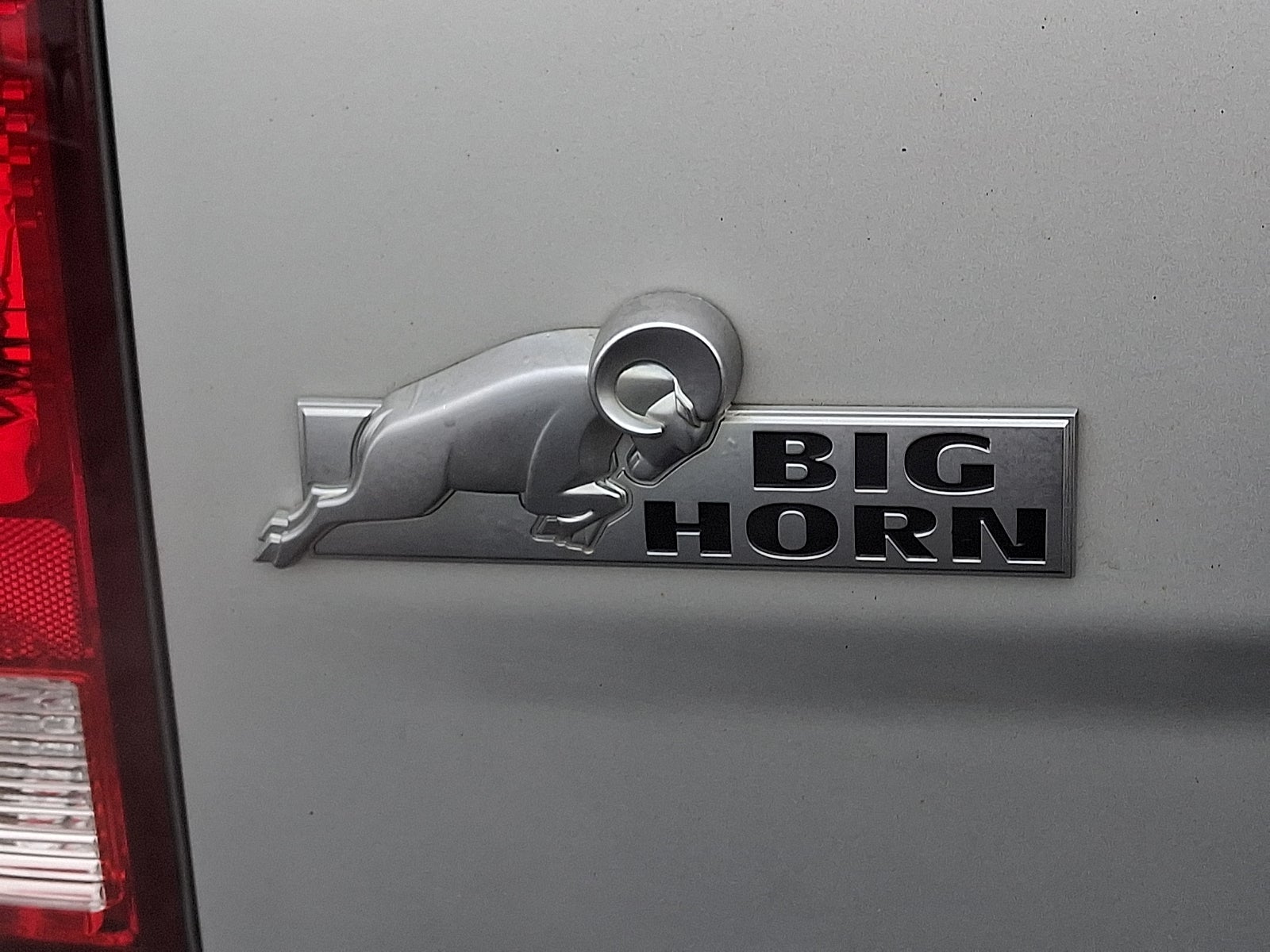 2018 RAM 1500 Big Horn Crew Cab 4x4 5'7" Box