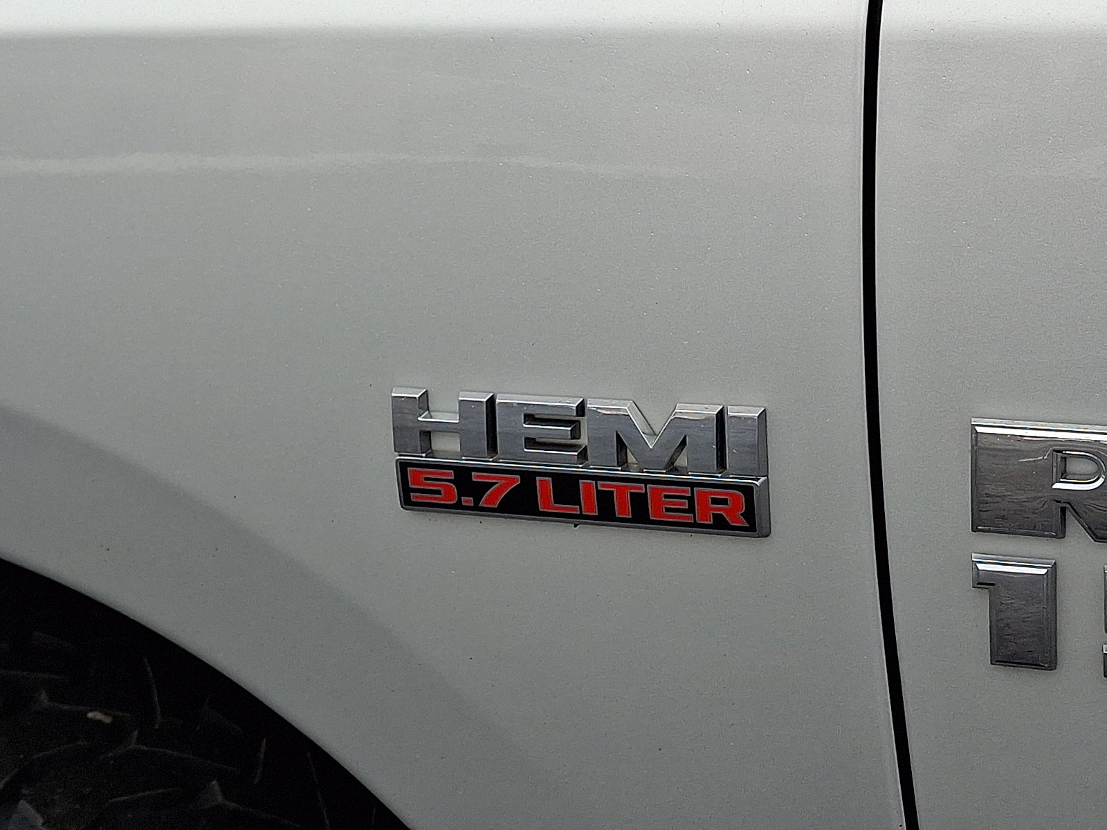 2018 RAM 1500 Big Horn Crew Cab 4x4 5'7" Box