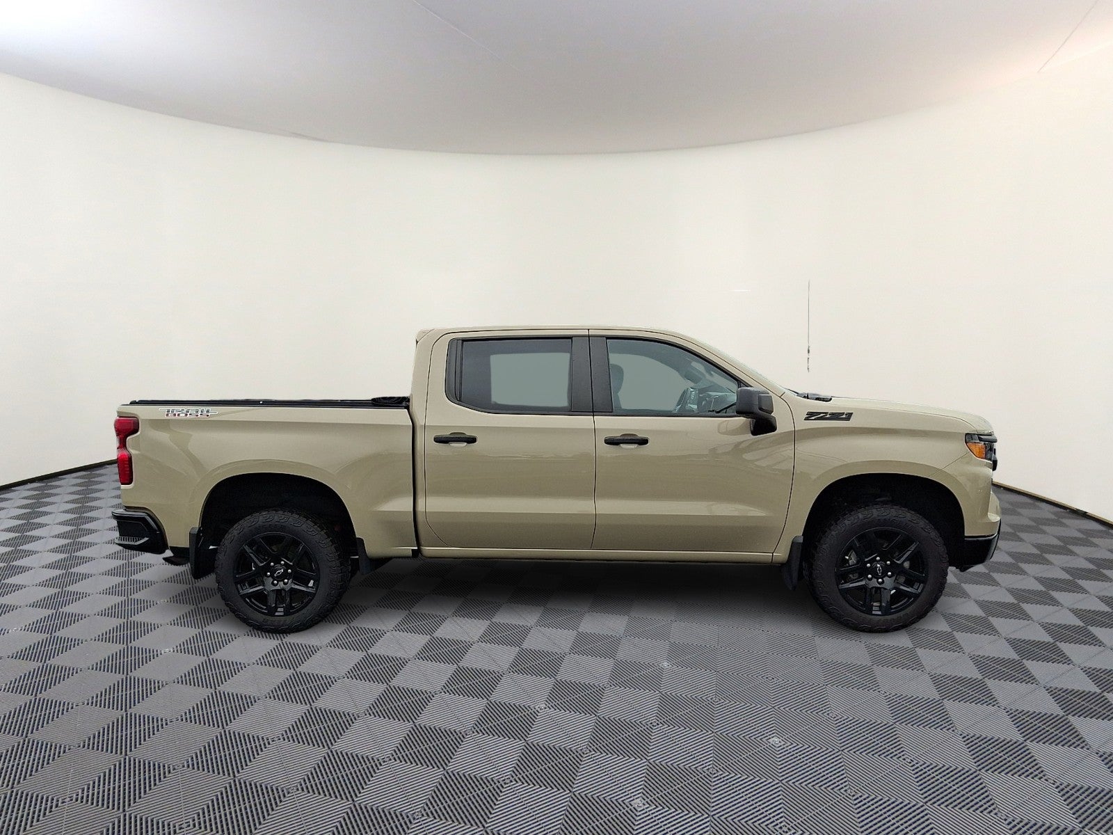2023 Chevrolet Silverado 1500 4WD Crew Cab Short Bed Custom Trail Boss