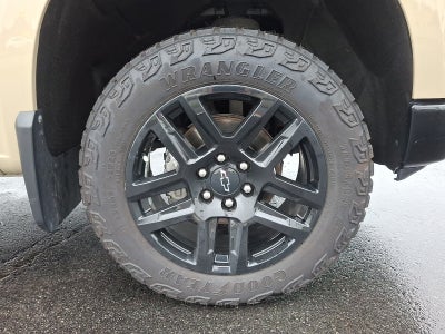 2023 Chevrolet Silverado 1500 4WD Crew Cab Short Bed Custom Trail Boss