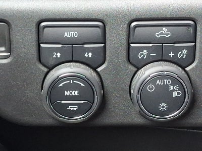 2024 Chevrolet Silverado 1500 4WD Crew Cab Short Bed LT with 2FL