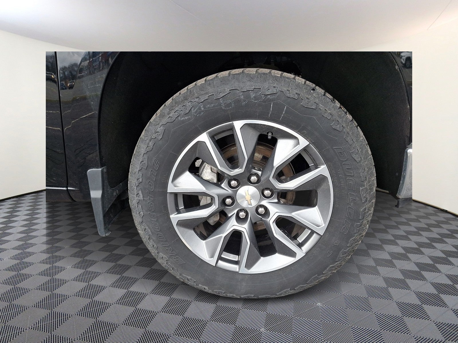 2024 Chevrolet Silverado 1500 4WD Crew Cab Short Bed LT with 2FL