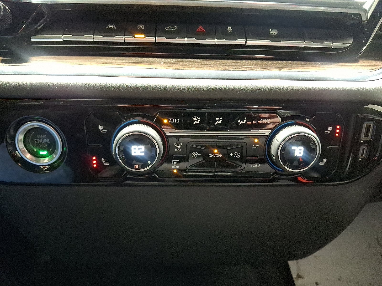 2024 Chevrolet Silverado 1500 4WD Crew Cab Short Bed LT with 2FL