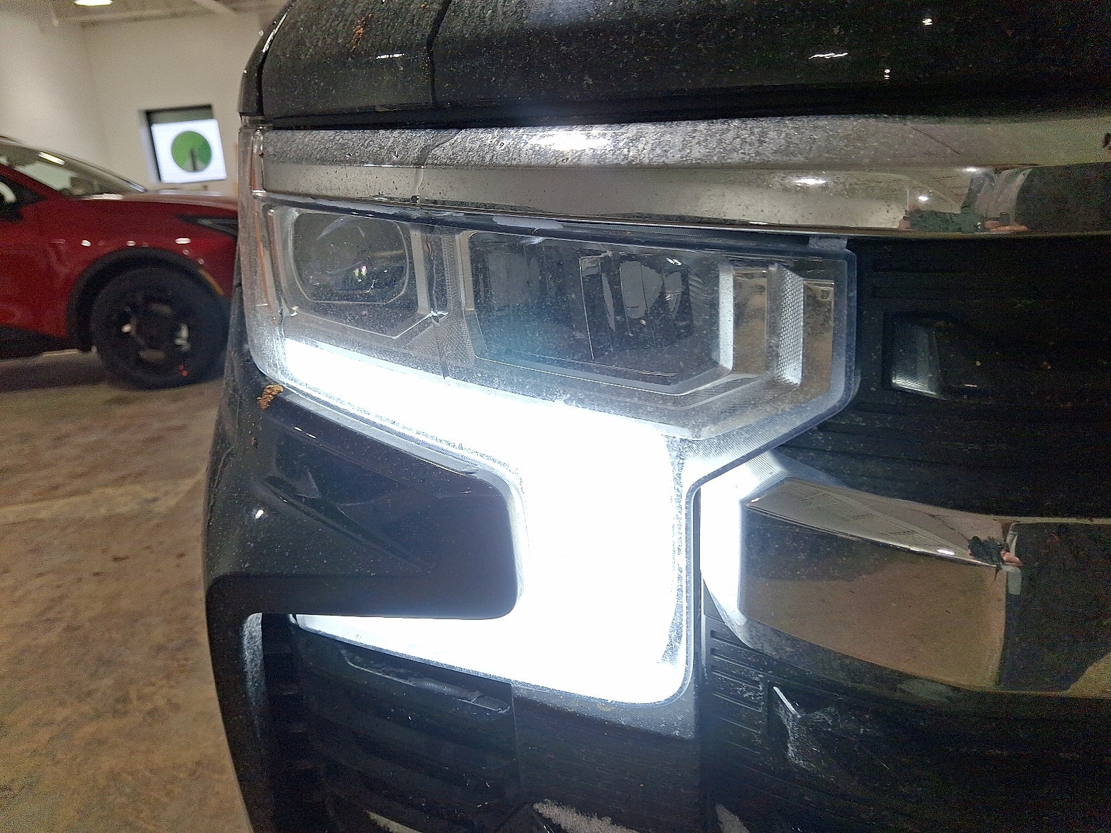 2024 Chevrolet Silverado 1500 4WD Crew Cab Short Bed LT with 2FL