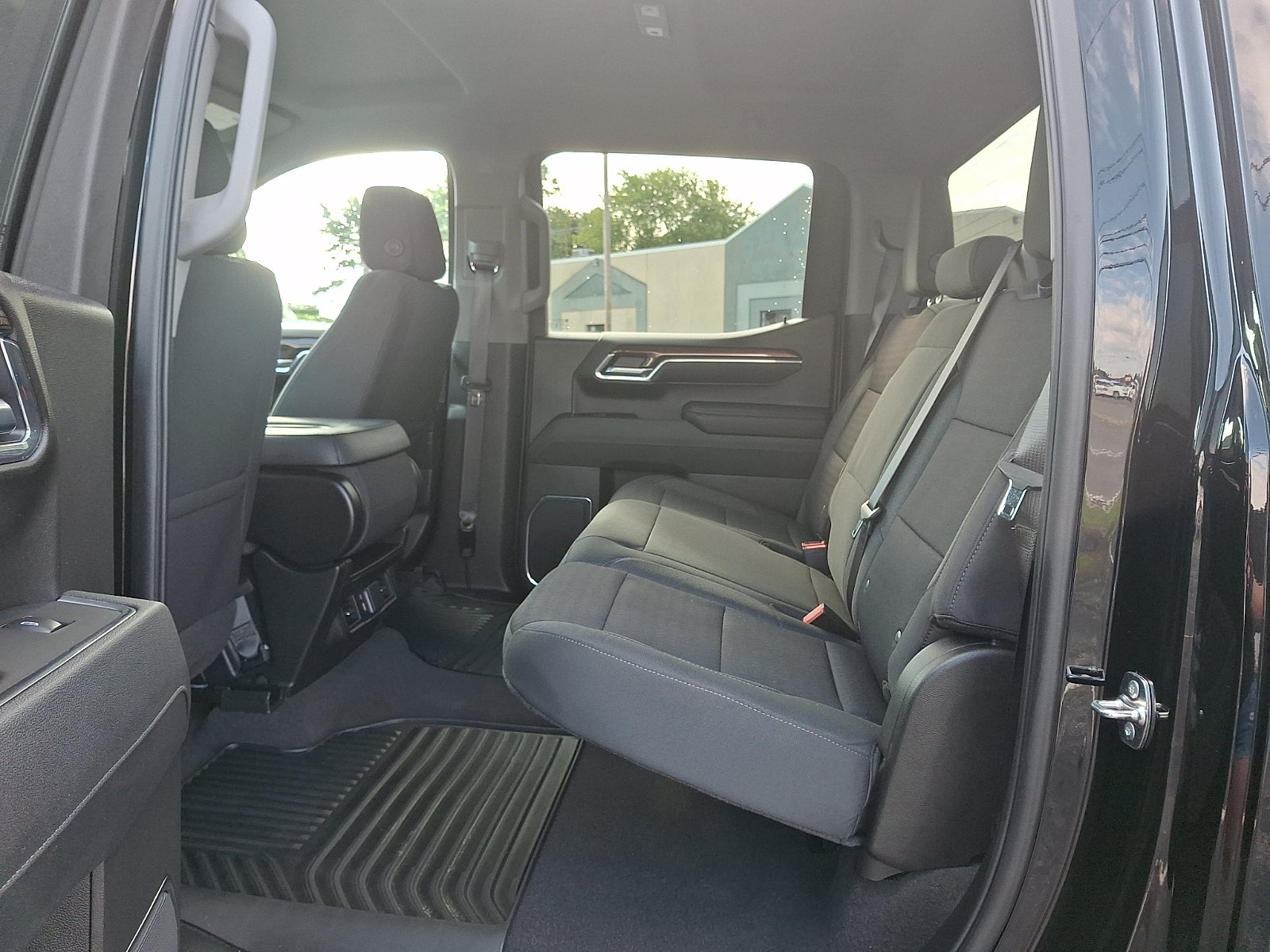 2025 Chevrolet Silverado 1500 4WD Crew Cab Short Bed LT with 2FL