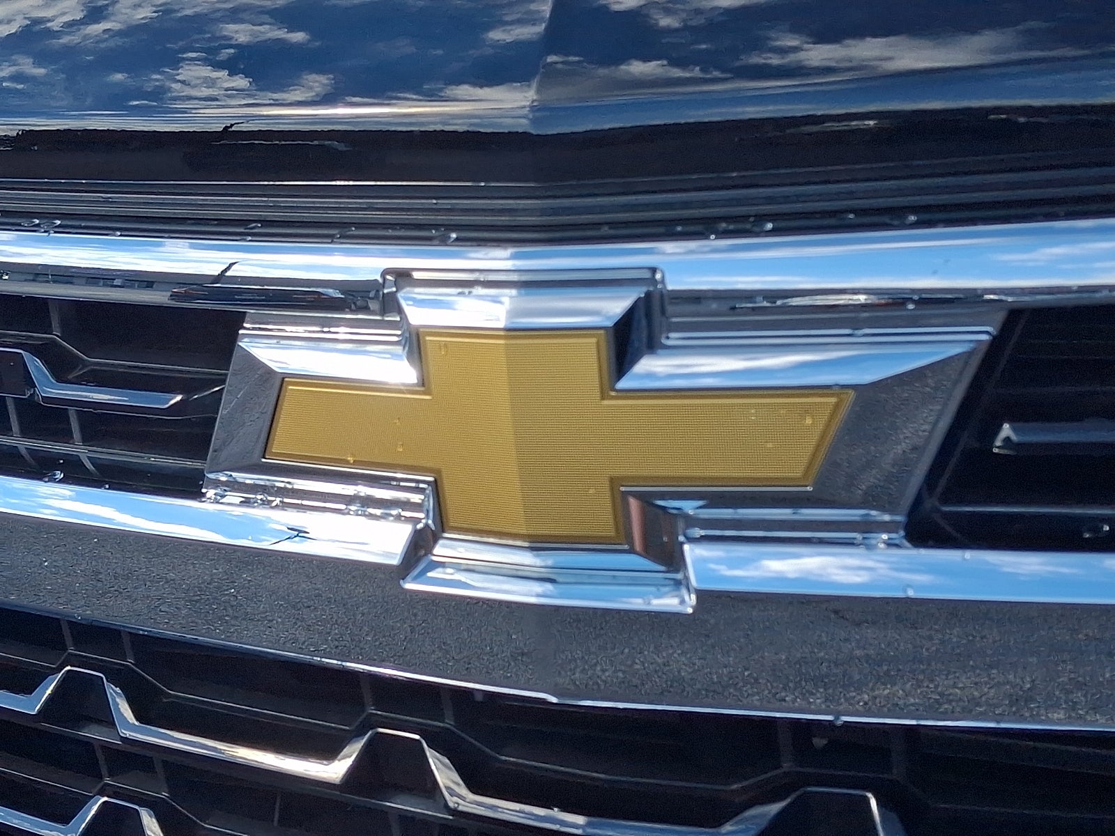 2025 Chevrolet Silverado 1500 4WD Crew Cab Short Bed LT with 2FL