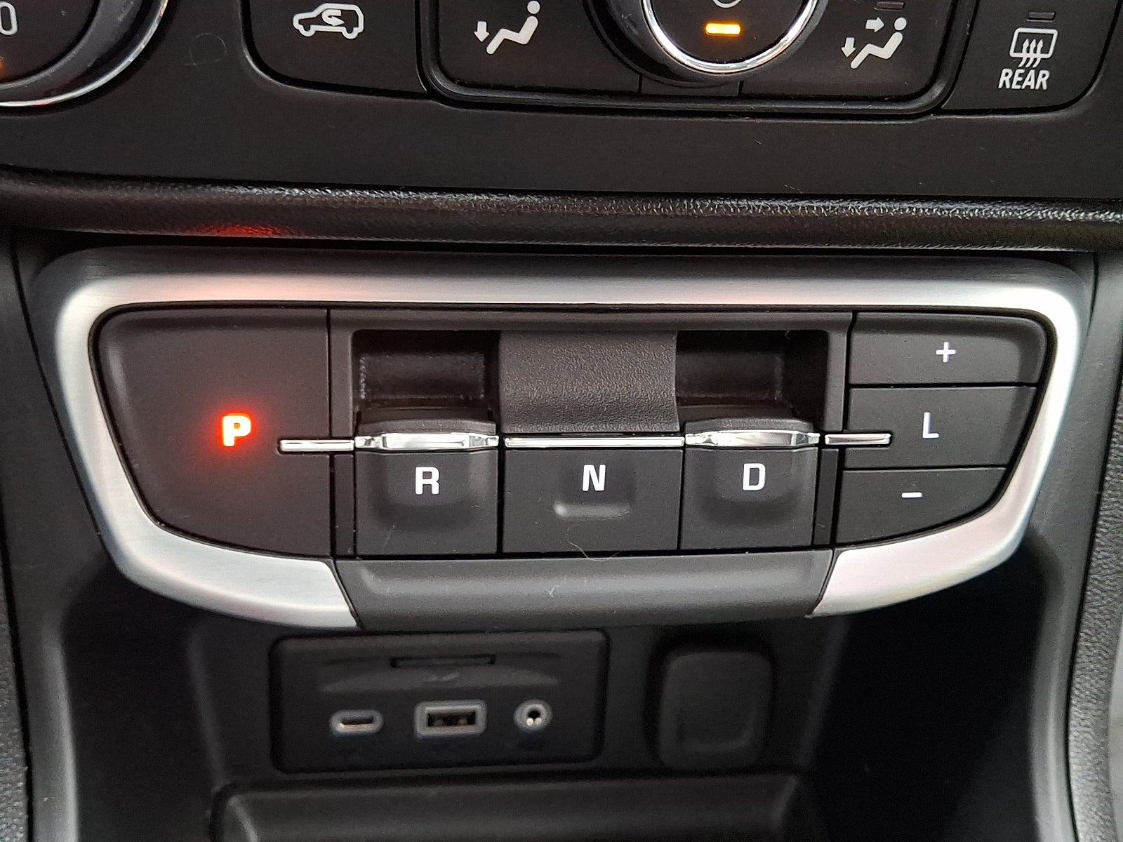 2024 GMC Terrain AWD SLE