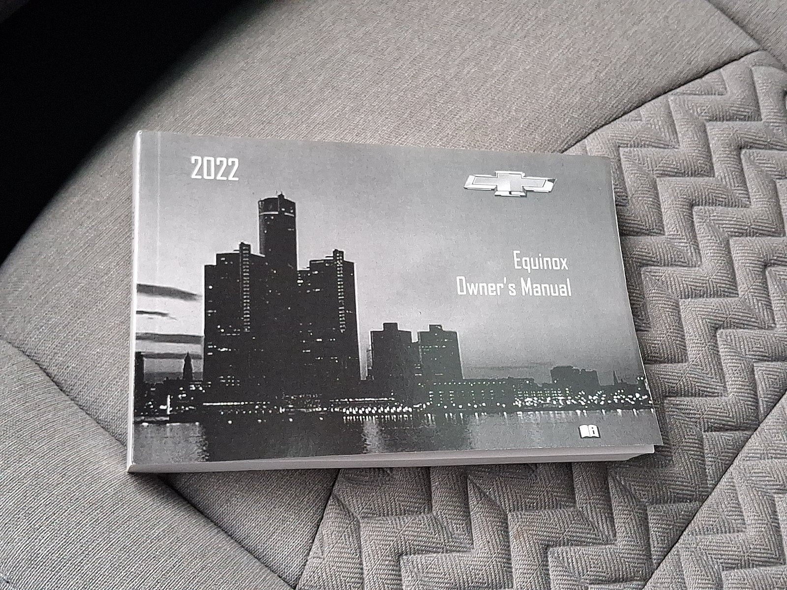 2022 Chevrolet Equinox AWD LS