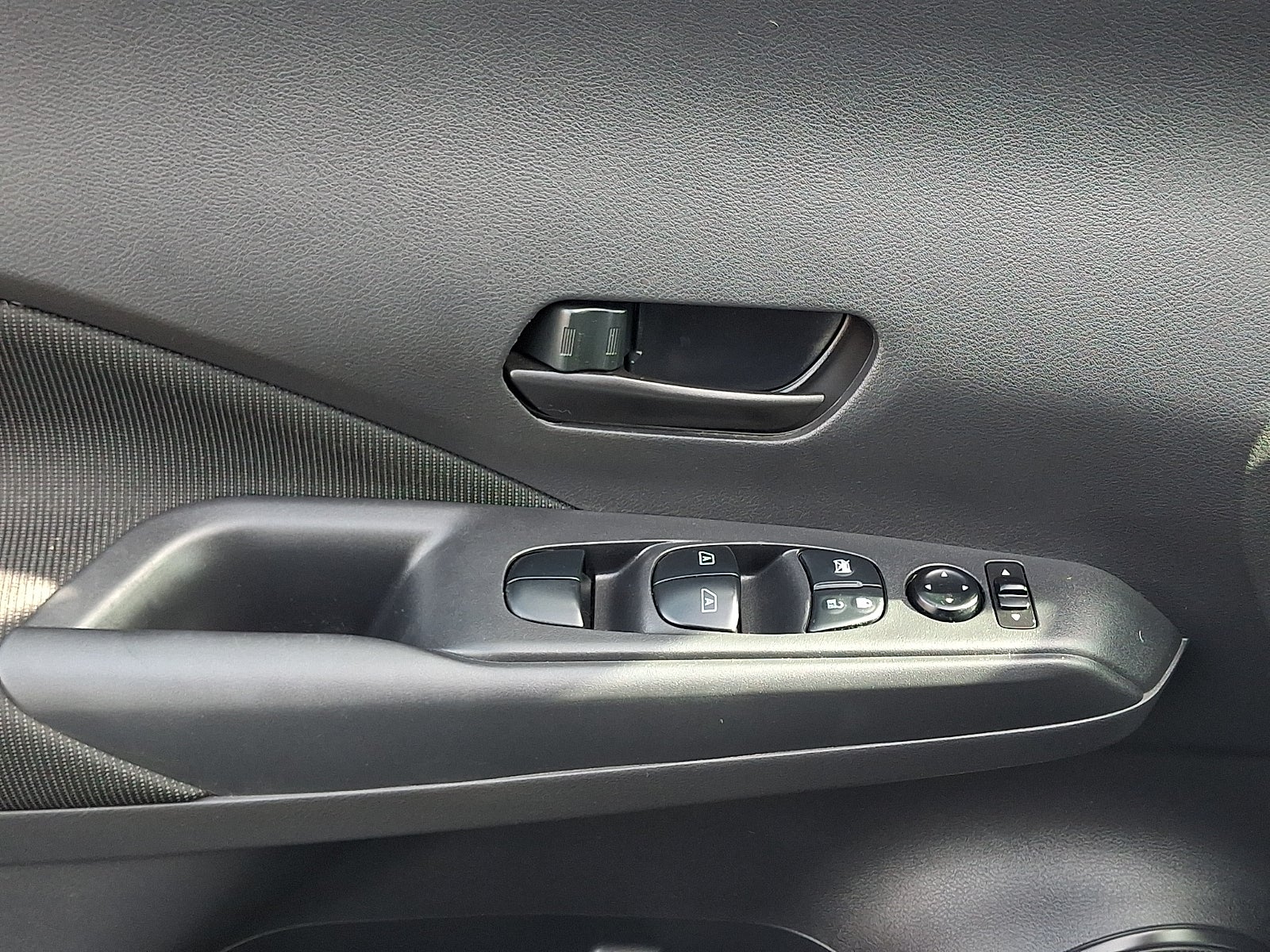 2023 Nissan Kicks S Xtronic CVT