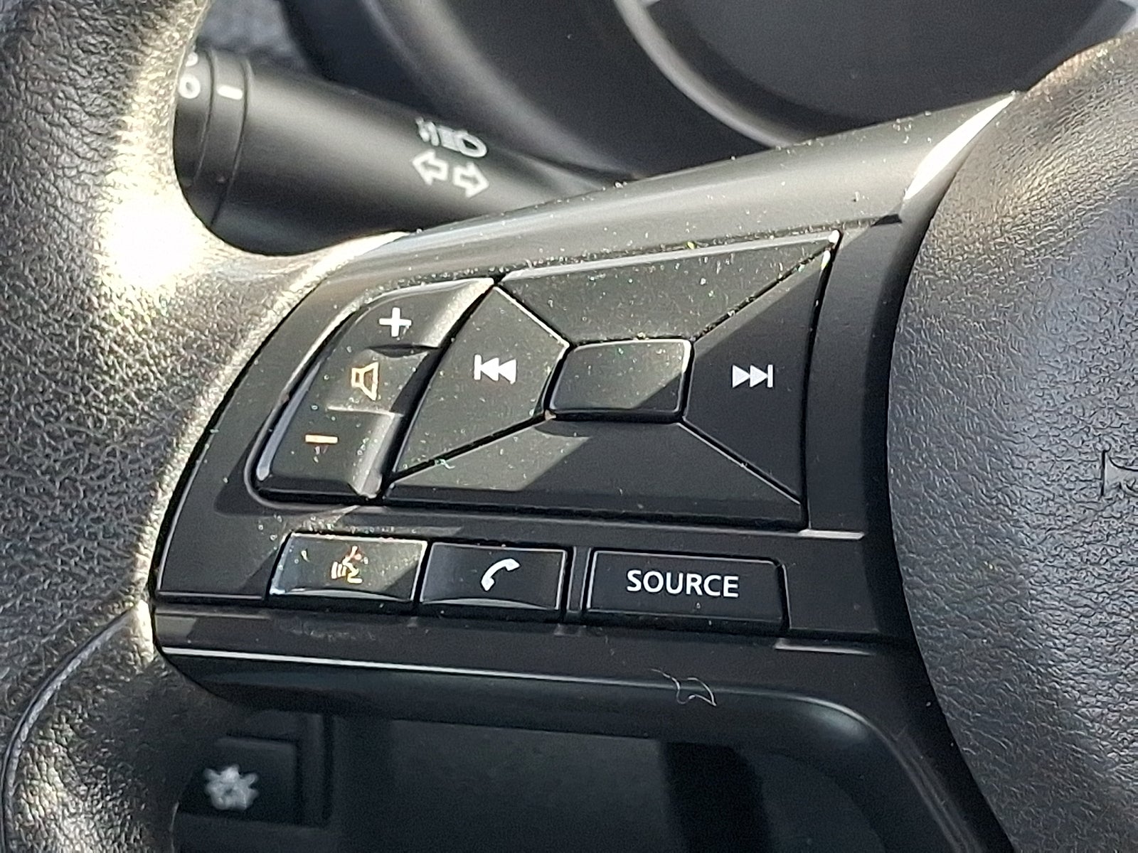2023 Nissan Kicks S Xtronic CVT