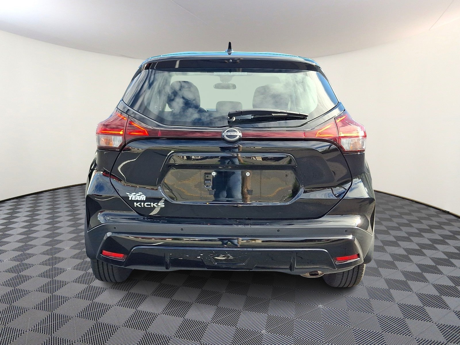 2023 Nissan Kicks S Xtronic CVT