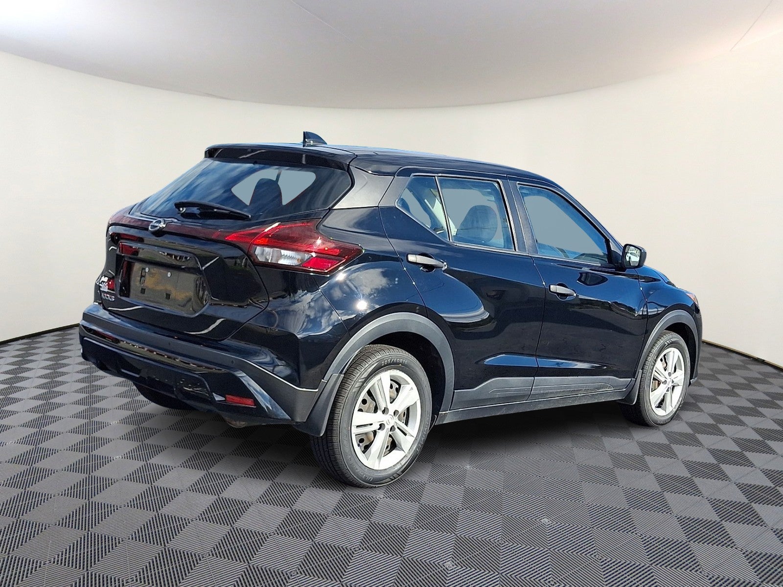 2023 Nissan Kicks S Xtronic CVT