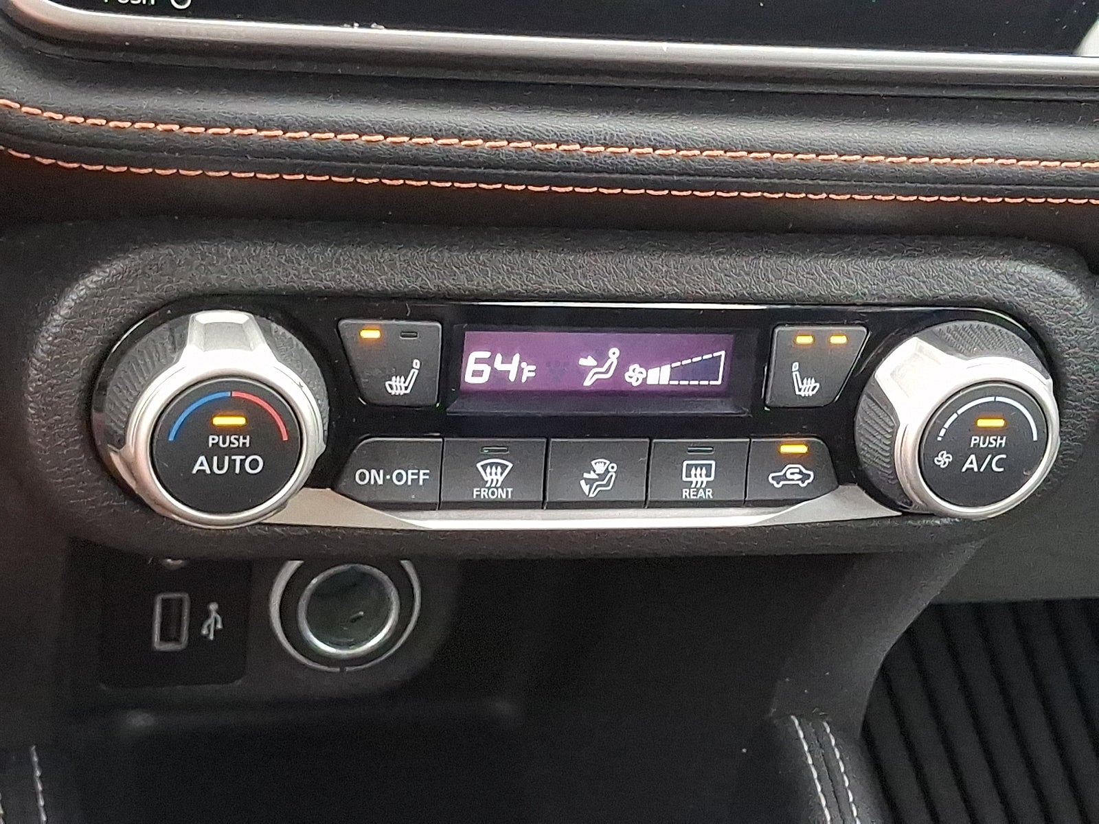 2019 Nissan Kicks SR