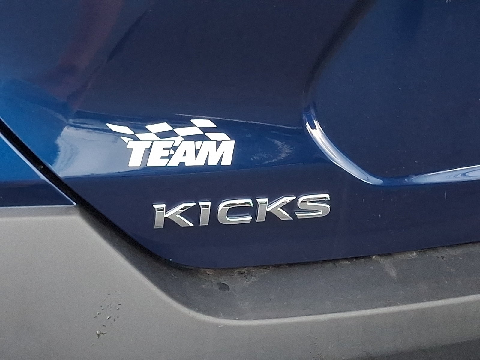 2019 Nissan Kicks SR