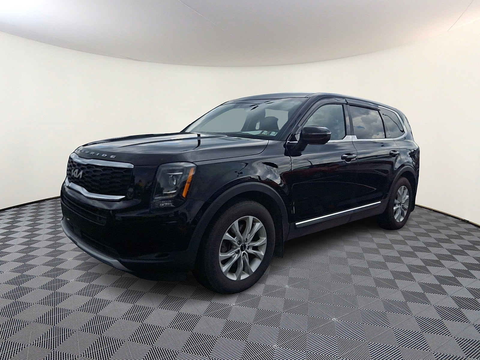 2022 Kia Telluride LX