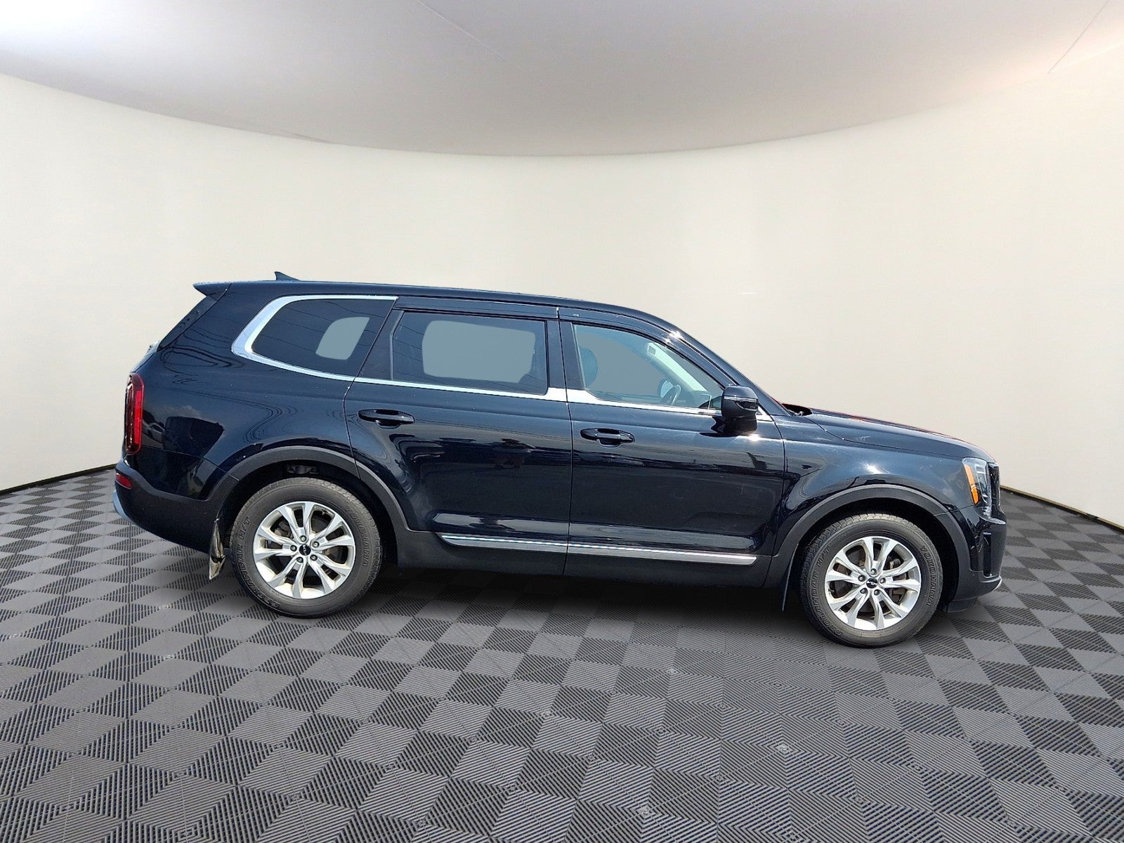 2022 Kia Telluride LX