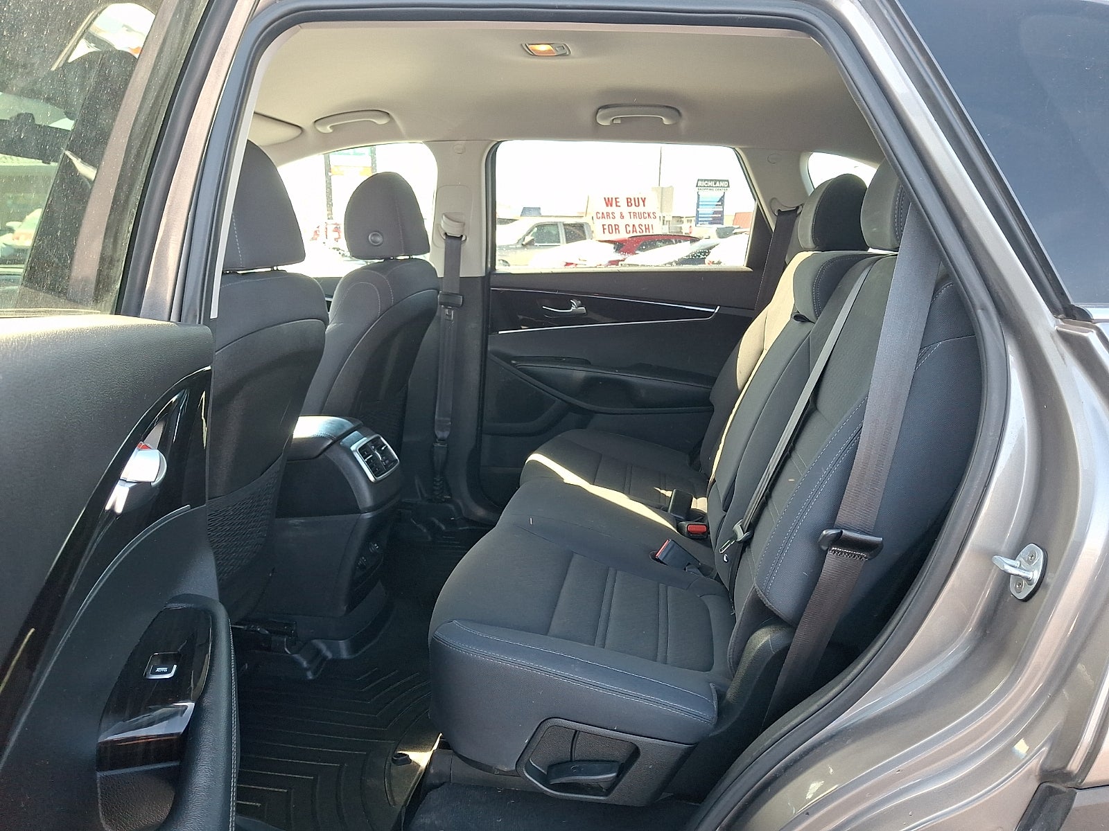 2019 Kia Sorento 3.3L LX