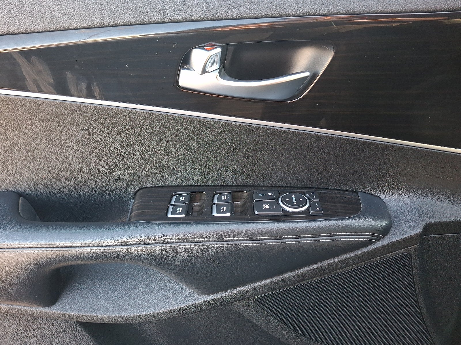 2019 Kia Sorento 3.3L LX