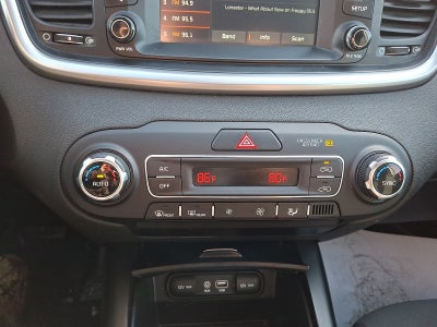 2019 Kia Sorento 3.3L LX