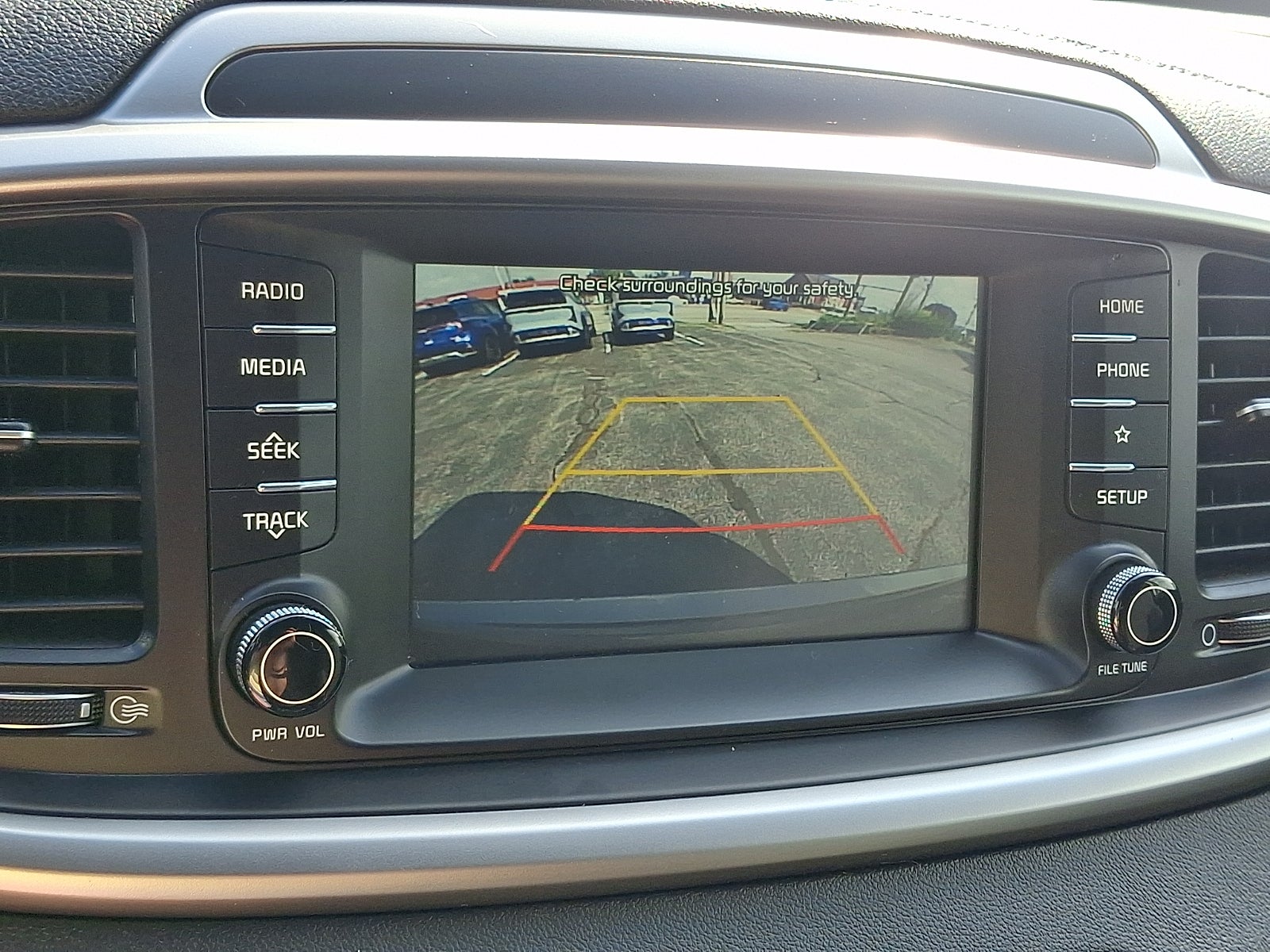 2019 Kia Sorento 3.3L LX