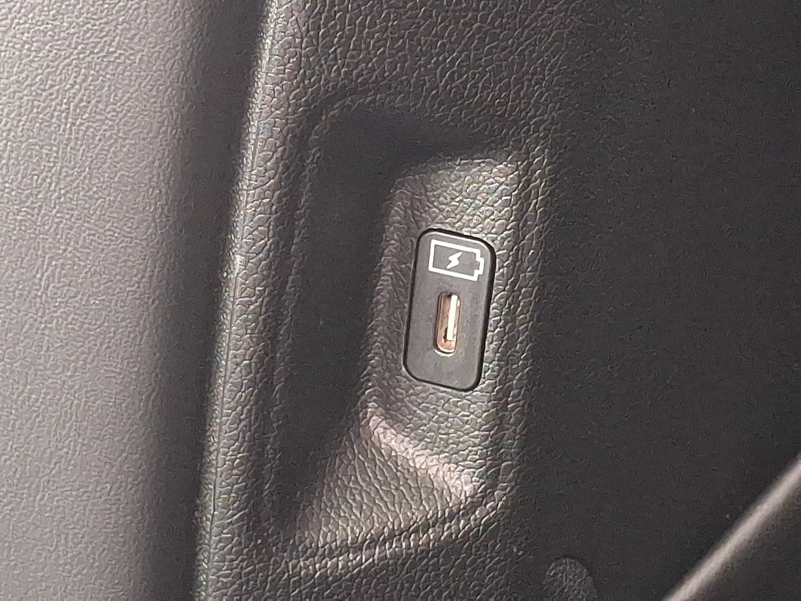 2025 Kia Sorento X-Line EX